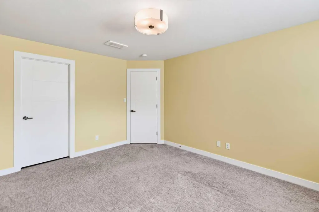 36 Evergreen Way Red Deer AB T4P 3E5