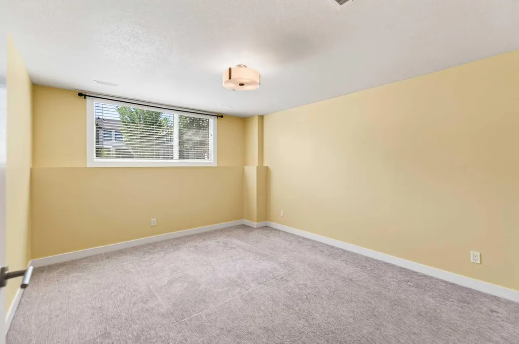36 Evergreen Way Red Deer AB T4P 3E5