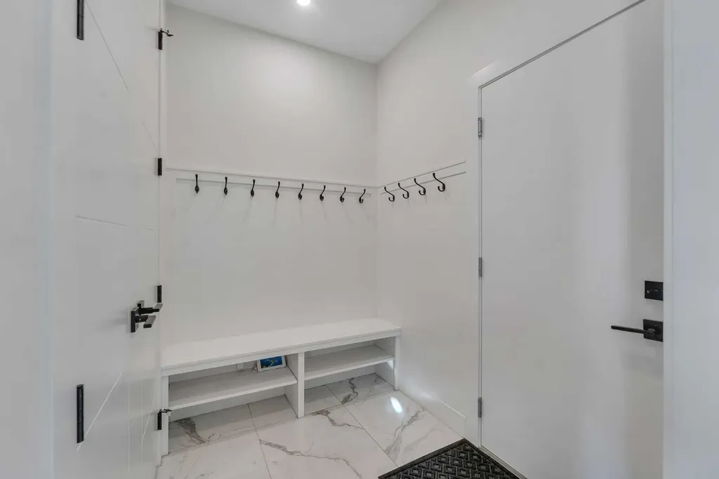 351 Lucas Way NW Calgary AB T3P 1Z3