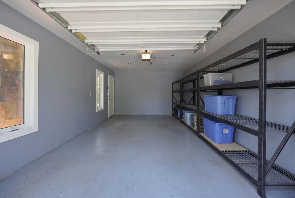 1718 12 Avenue NW Calgary AB T2N1J2