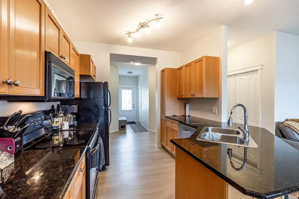 328 Northlands Pointe NE Medicine Hat AB T1C0C1