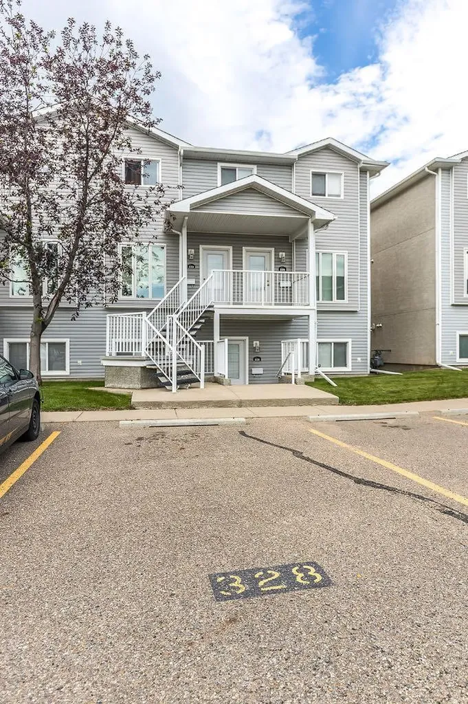 328 Northlands Pointe NE Medicine Hat AB T1C0C1