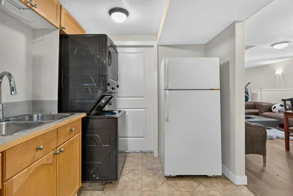 20 Mckinley Road SE Calgary AB T2Z1T6