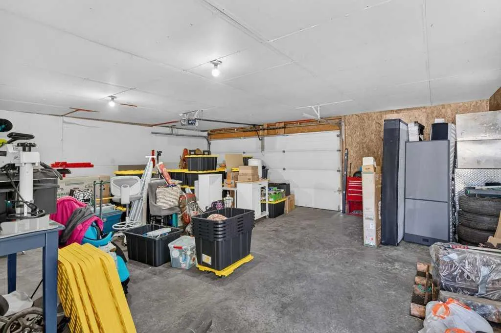 20 Mckinley Road SE Calgary AB T2Z1T6