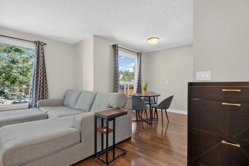 20 Mckinley Road SE Calgary AB T2Z1T6
