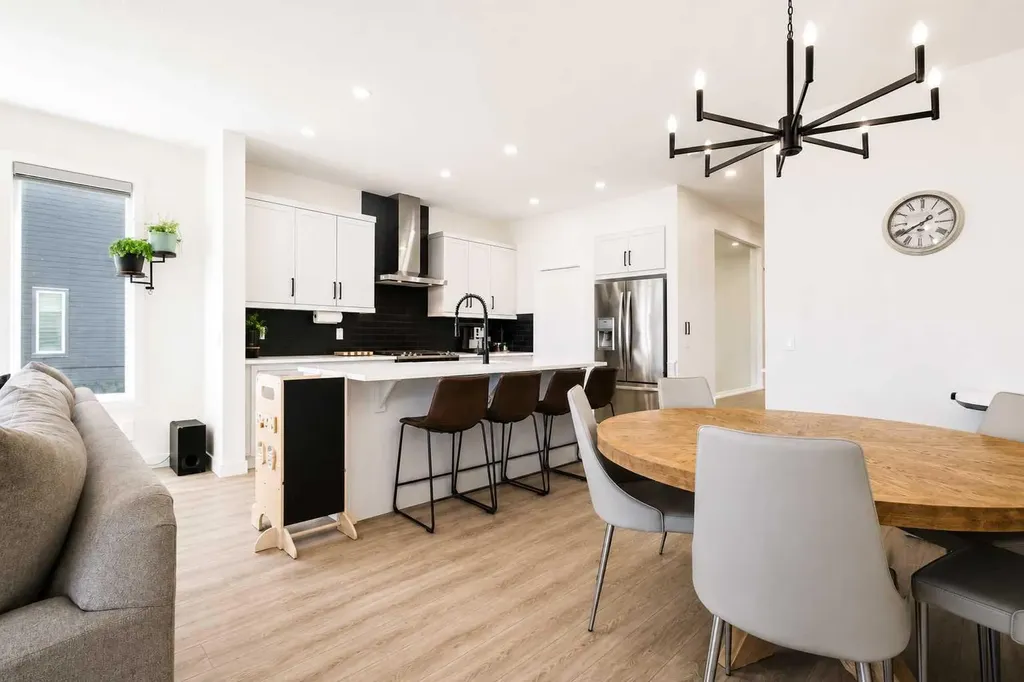 267 Belmont Heath SW Calgary AB T2X 4N3