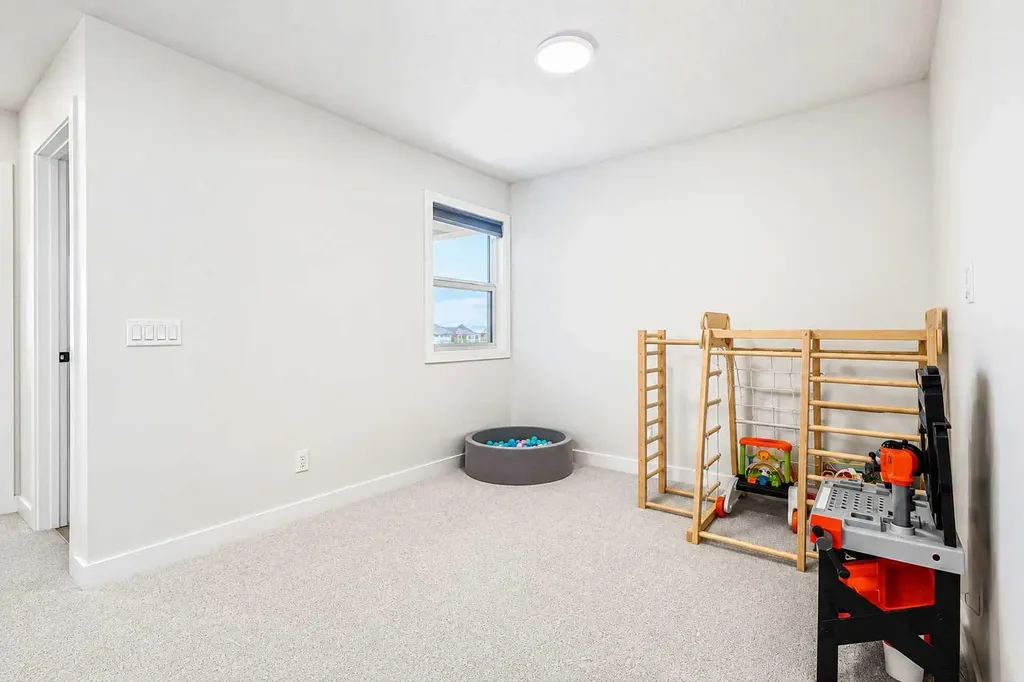 267 Belmont Heath SW Calgary AB T2X 4N3