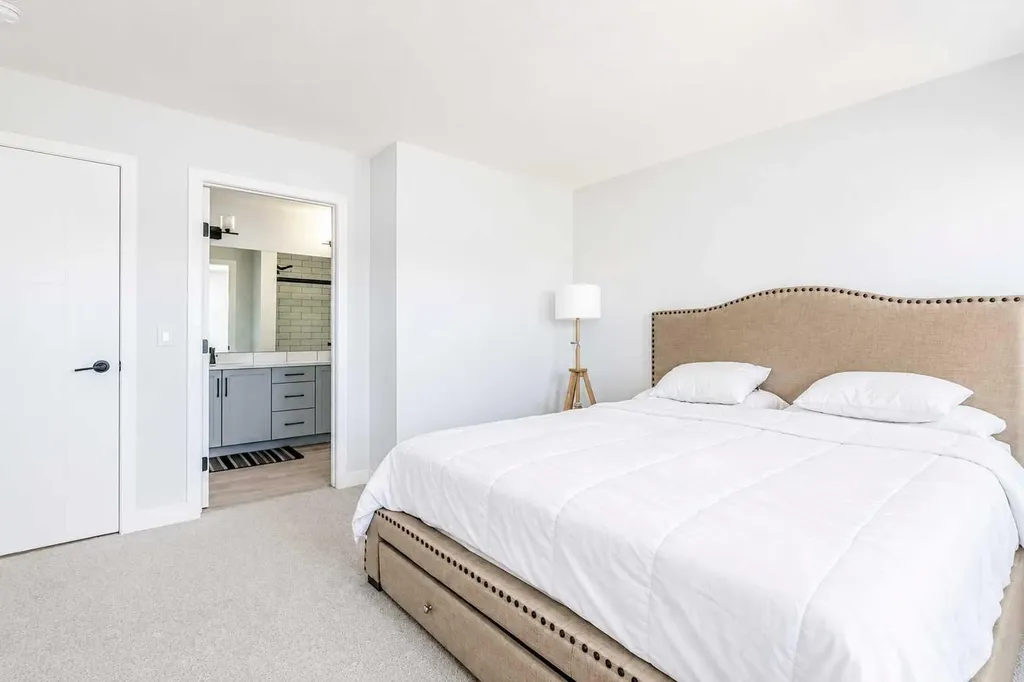 267 Belmont Heath SW Calgary AB T2X 4N3