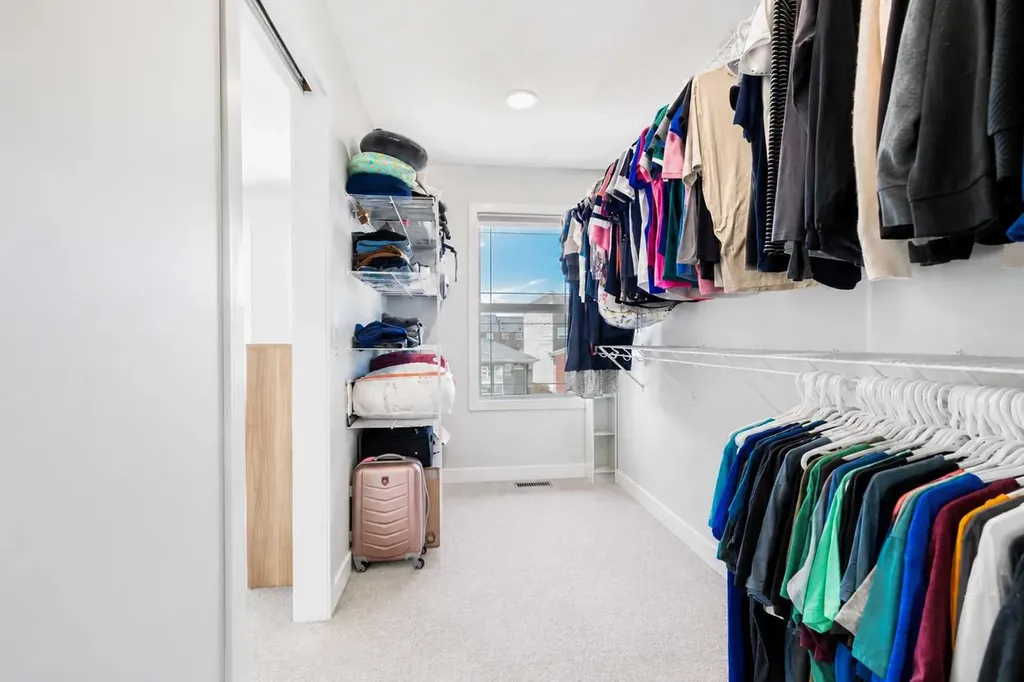 267 Belmont Heath SW Calgary AB T2X 4N3