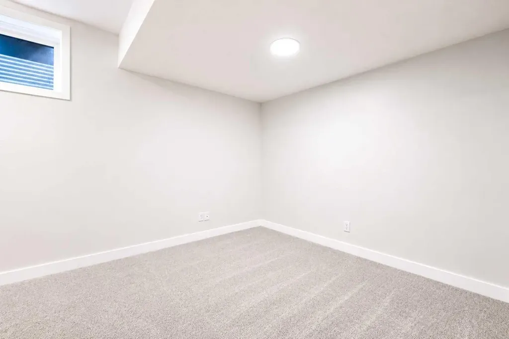 267 Belmont Heath SW Calgary AB T2X 4N3