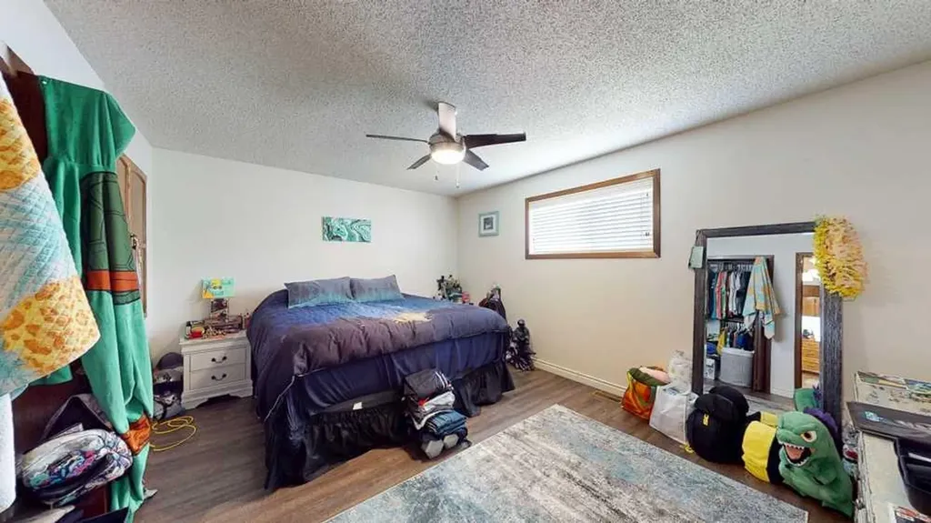 1145 & 1147 Yuill Street SE Medicine Hat AB T1A0Z4