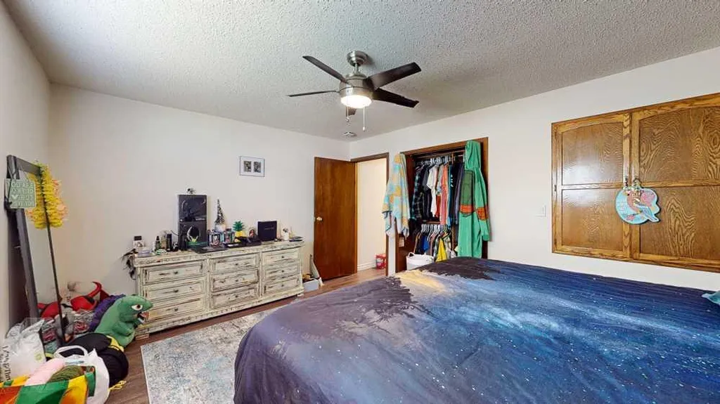 1145 & 1147 Yuill Street SE Medicine Hat AB T1A0Z4