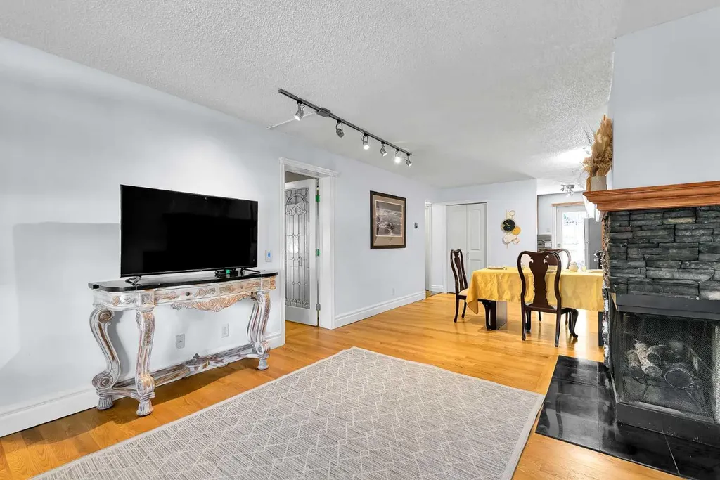 1515 23 Avenue SW Calgary AB T2T0T8