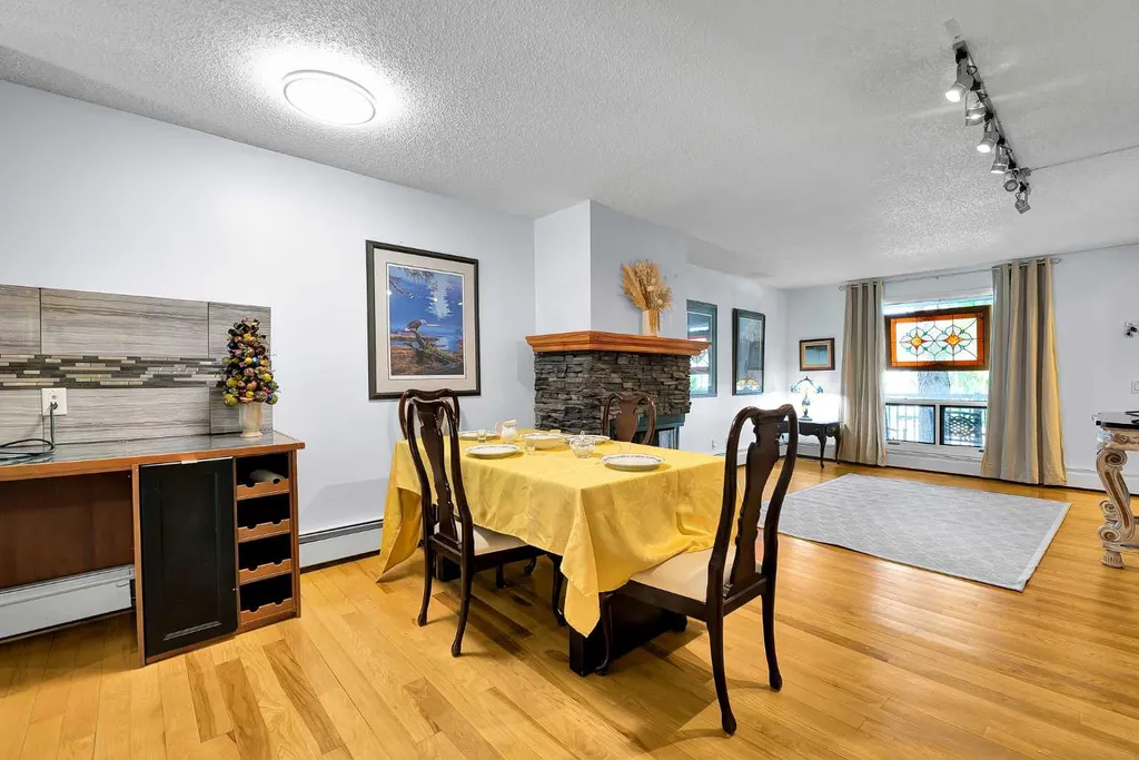 1515 23 Avenue SW Calgary AB T2T0T8