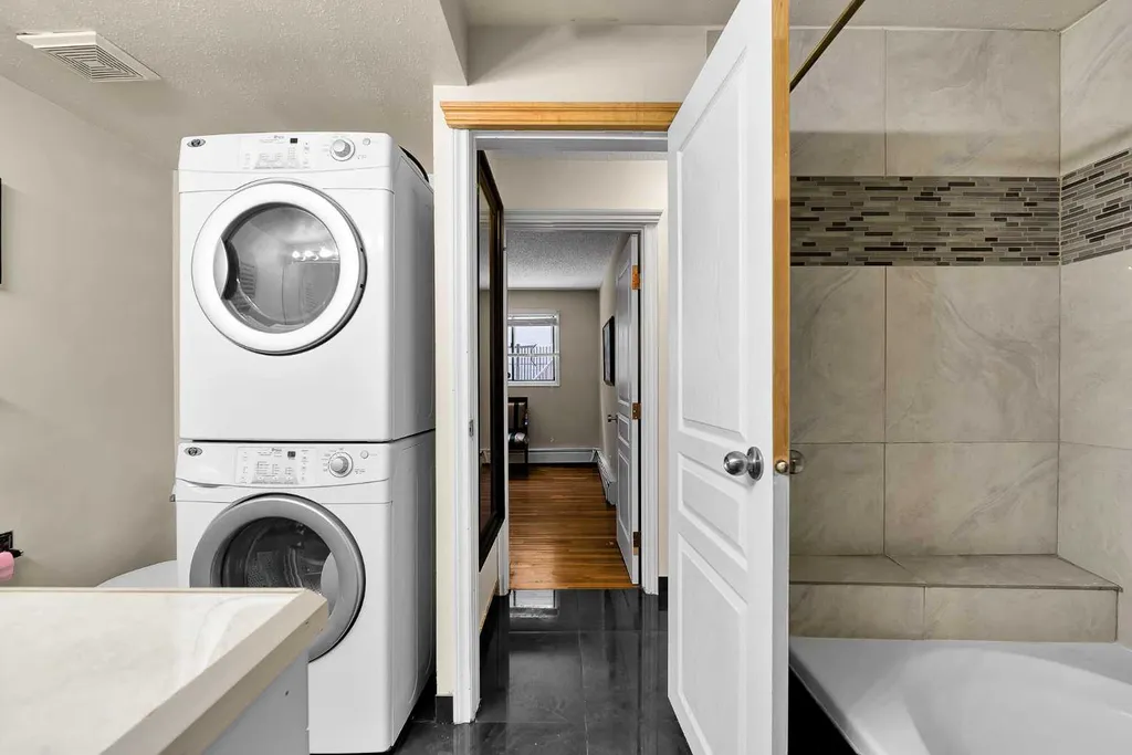 1515 23 Avenue SW Calgary AB T2T0T8