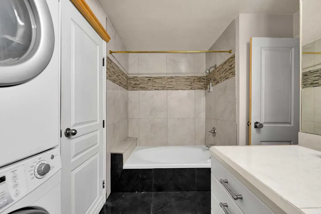 1515 23 Avenue SW Calgary AB T2T0T8