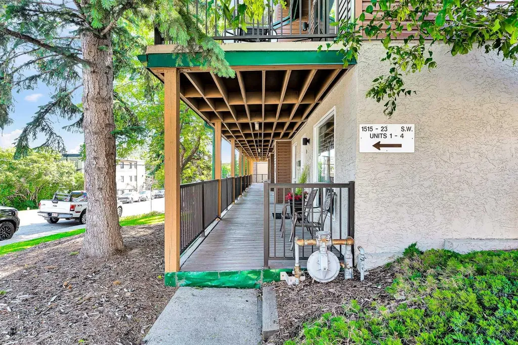 1515 23 Avenue SW Calgary AB T2T0T8