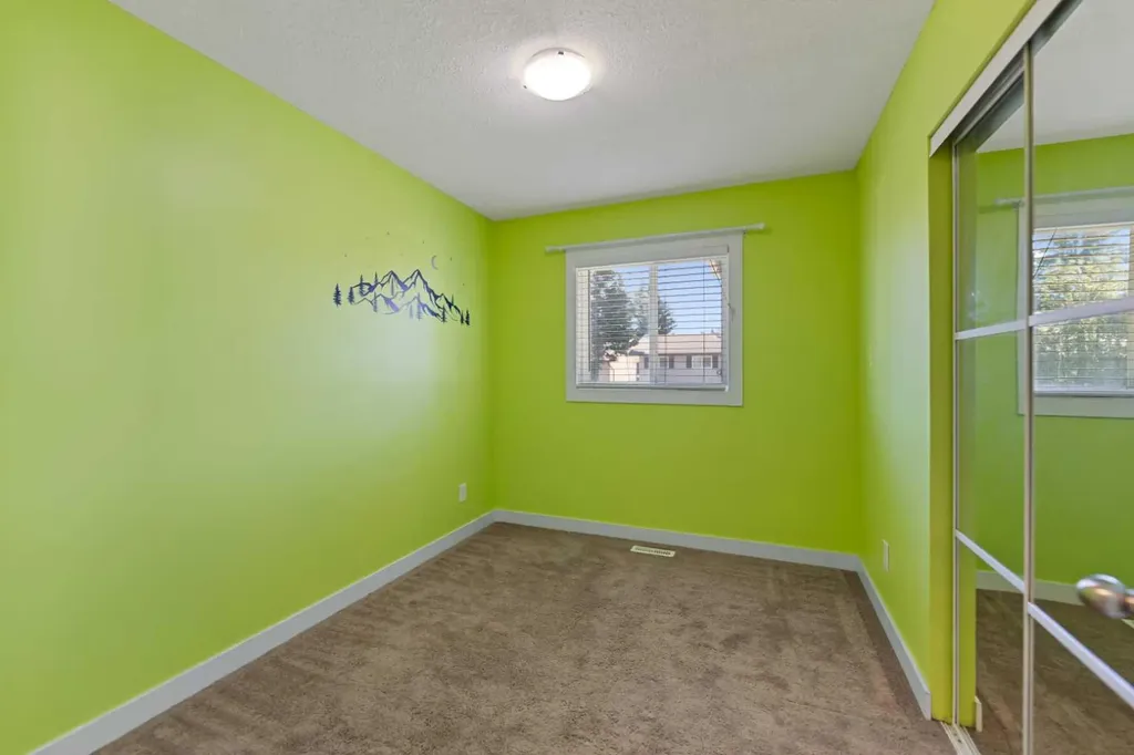 136 Maitland Drive NE Calgary AB T2A 5A5