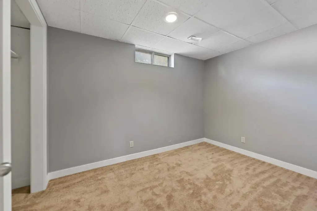 136 Maitland Drive NE Calgary AB T2A 5A5