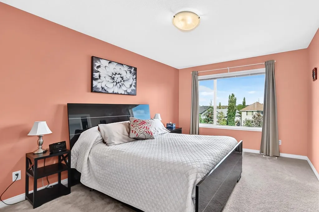 43 Rockmont Court NW Calgary AB T3G 5V8