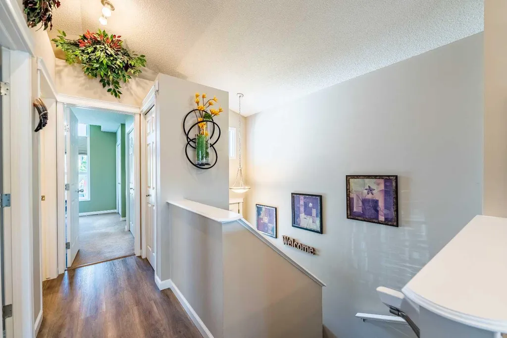 71 Copperfield Rise SE Calgary AB t2z 4v1