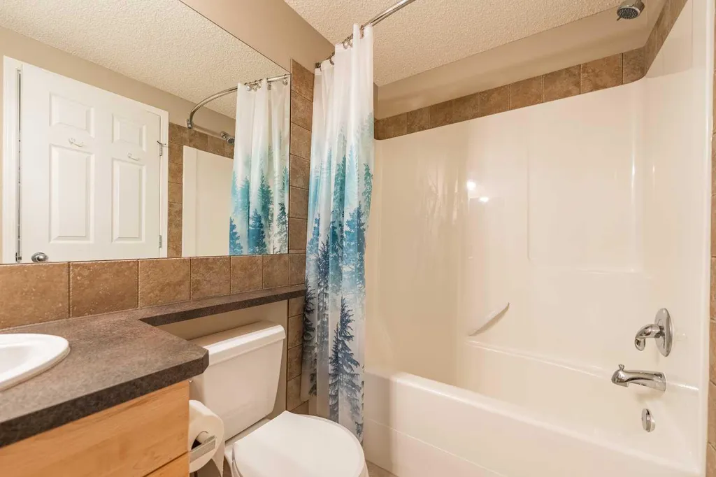 71 Copperfield Rise SE Calgary AB t2z 4v1