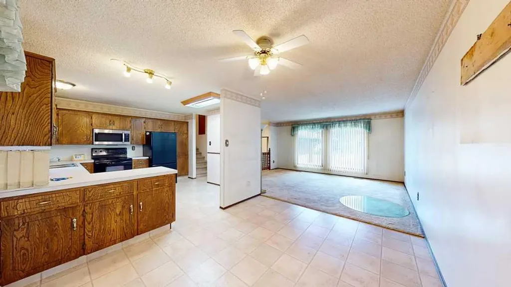 89 East Glen Drive SE Medicine Hat AB T1B 2Z7