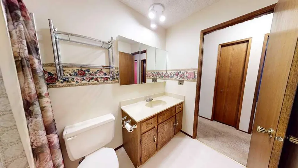 89 East Glen Drive SE Medicine Hat AB T1B 2Z7