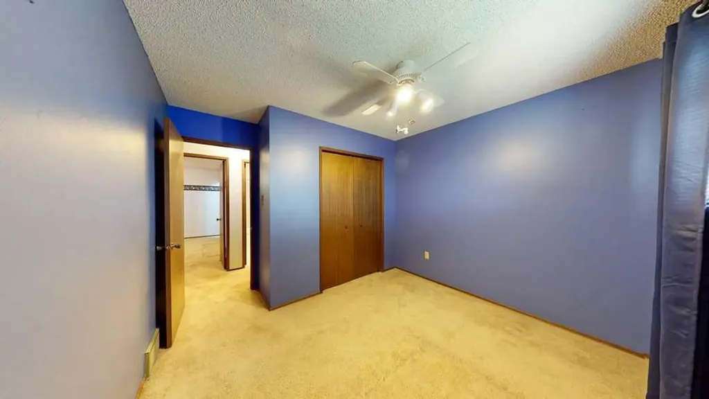 89 East Glen Drive SE Medicine Hat AB T1B 2Z7