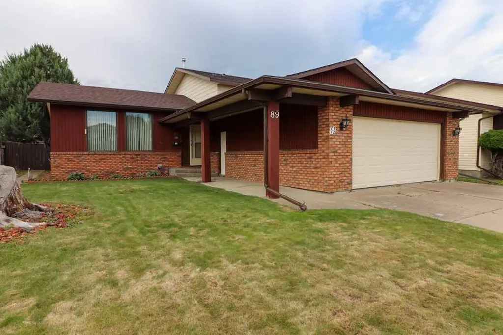 89 East Glen Drive SE Medicine Hat AB T1B 2Z7