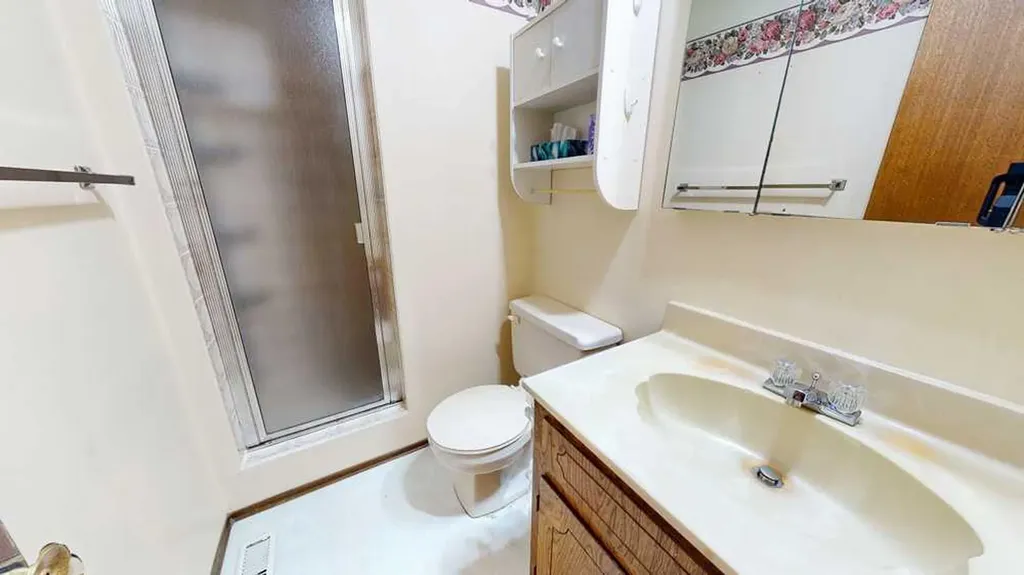 89 East Glen Drive SE Medicine Hat AB T1B 2Z7
