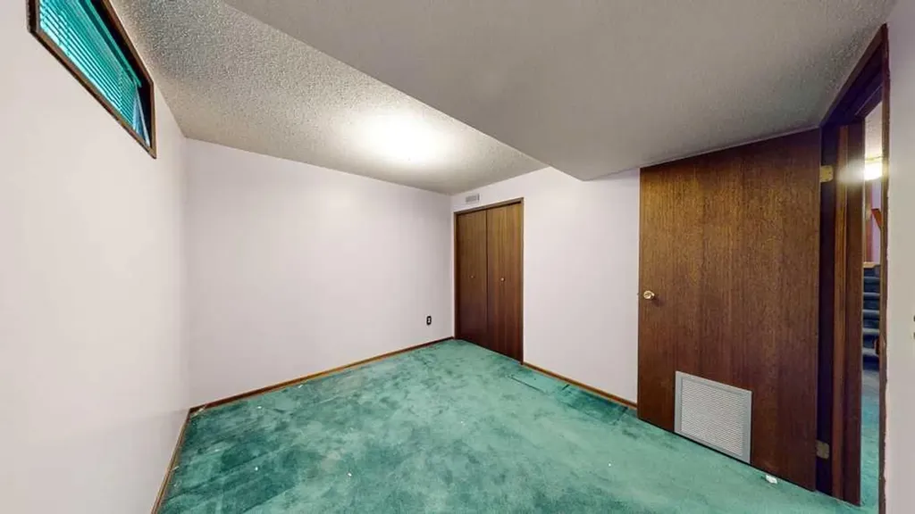 89 East Glen Drive SE Medicine Hat AB T1B 2Z7