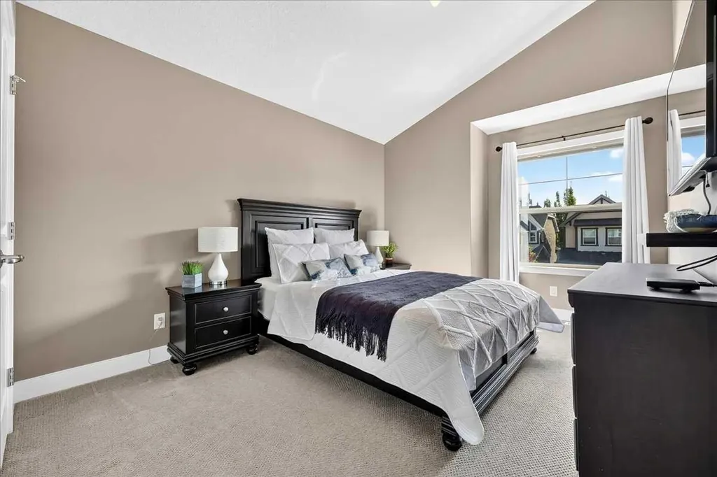 146 Valley Pointe Way NW Calgary AB T3B 6B3