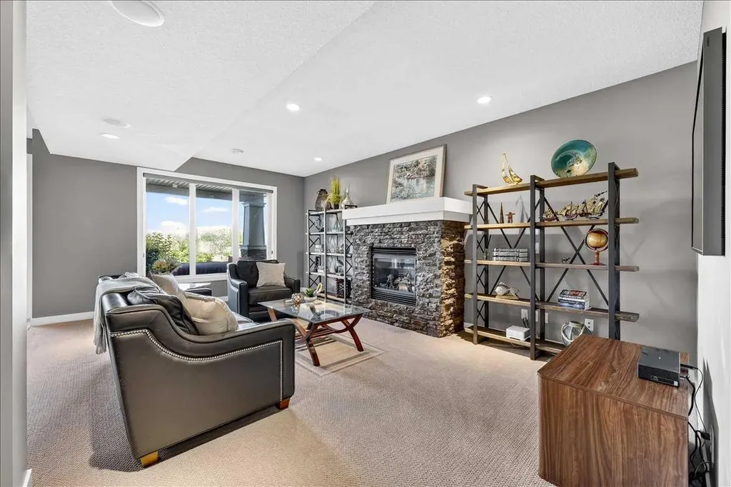 146 Valley Pointe Way NW Calgary AB T3B 6B3