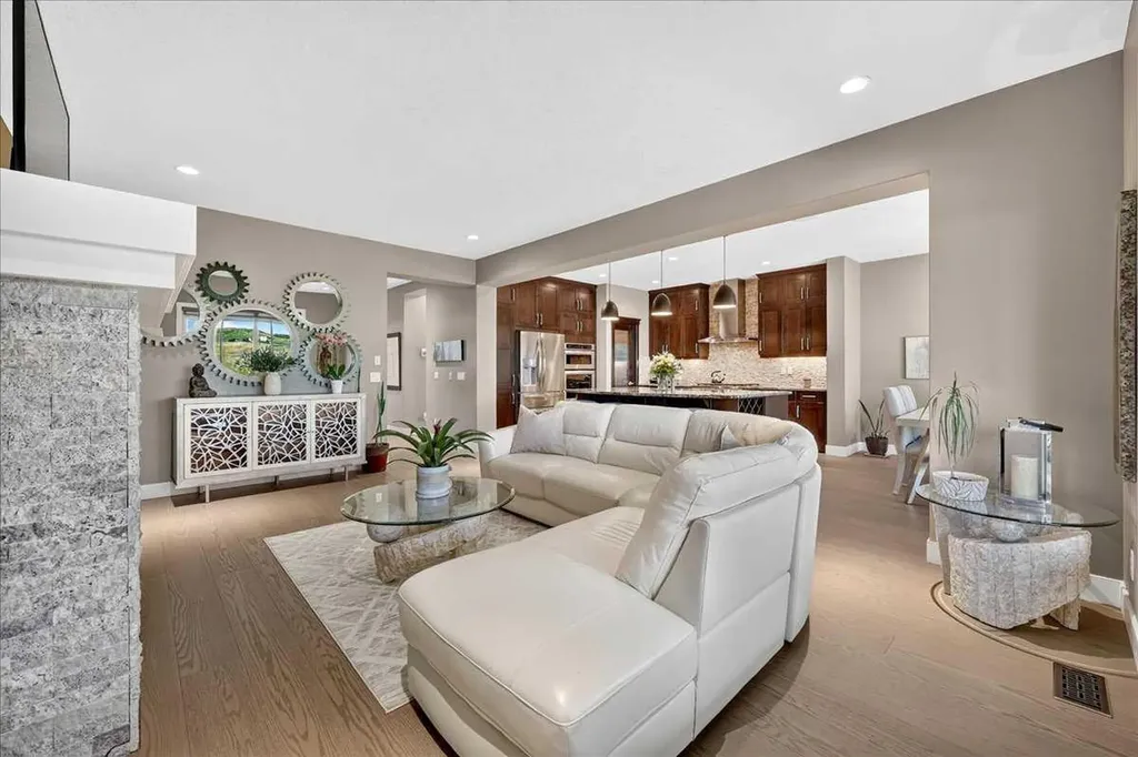 146 Valley Pointe Way NW Calgary AB T3B 6B3
