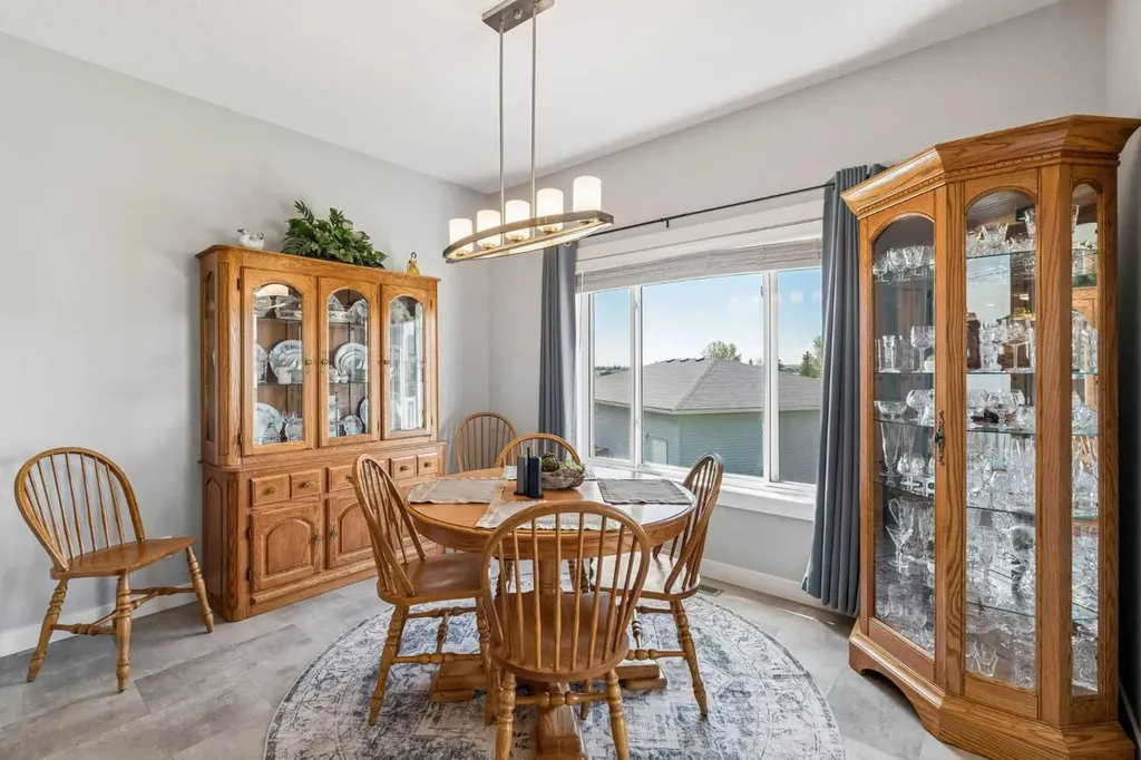 7 Bishop Circle Carstairs AB T0M 0N0
