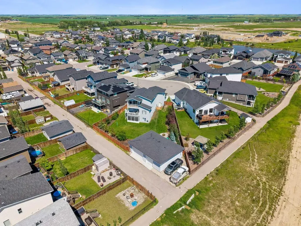 7 Bishop Circle Carstairs AB T0M 0N0