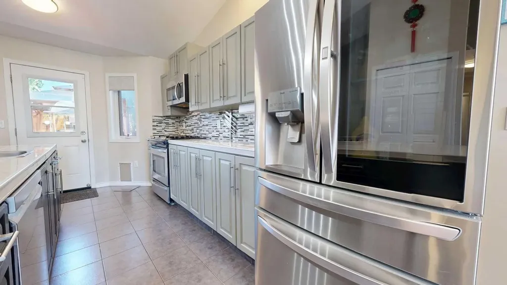 9126 117 Avenue Grande Prairie AB T8X 1J2