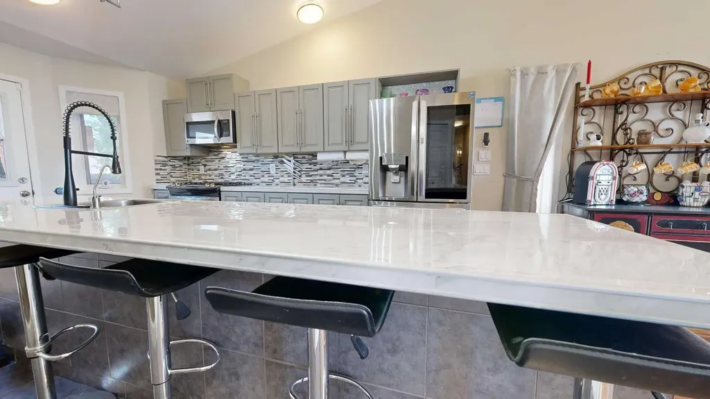 9126 117 Avenue Grande Prairie AB T8X 1J2