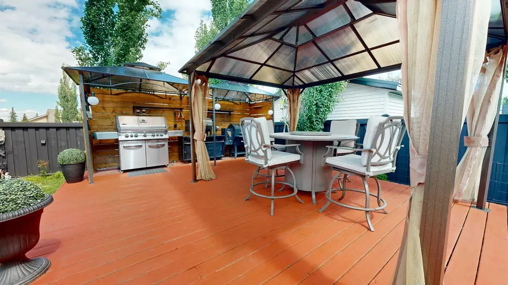 9126 117 Avenue Grande Prairie AB T8X 1J2
