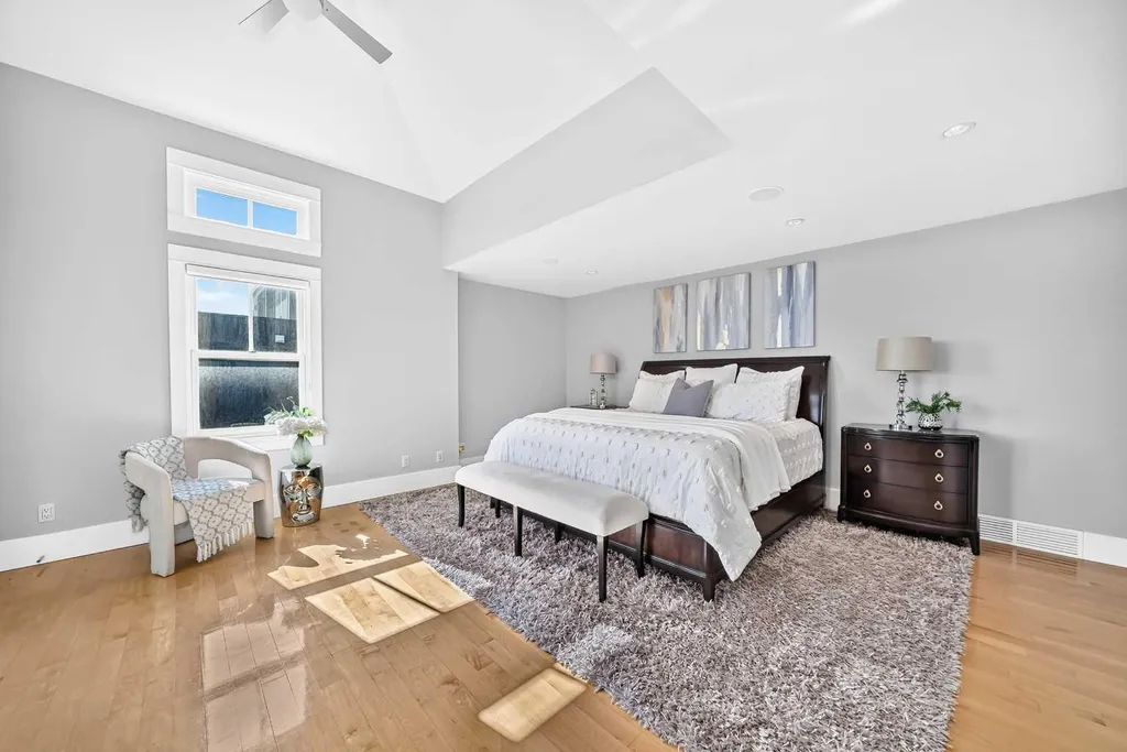 2312 12 Avenue NW Calgary AB T2N 1K3
