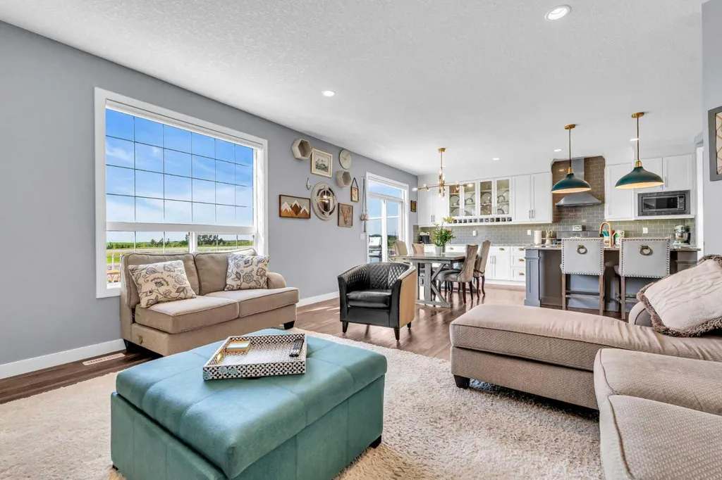 284 Rainbow Falls Way Chestermere AB T1X 0T1