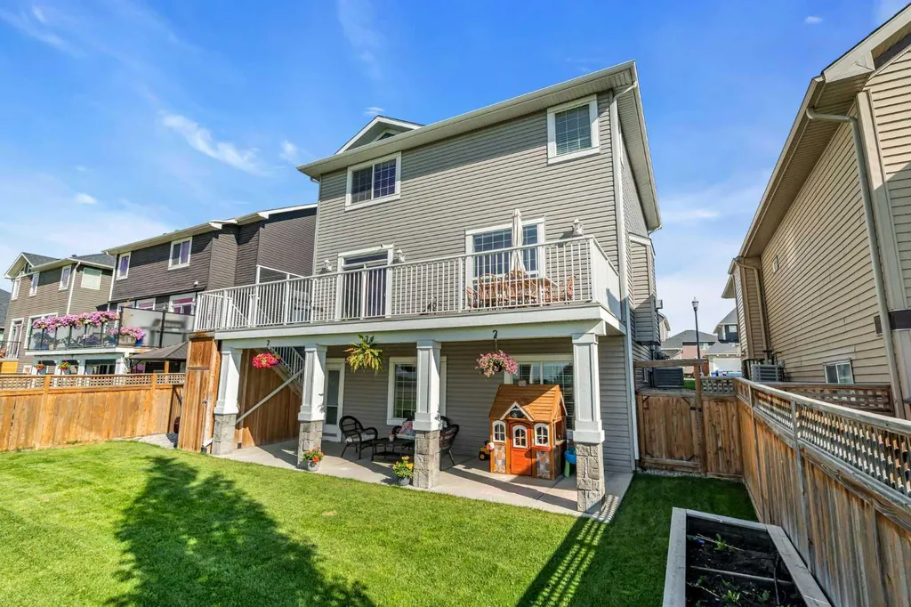 284 Rainbow Falls Way Chestermere AB T1X 0T1
