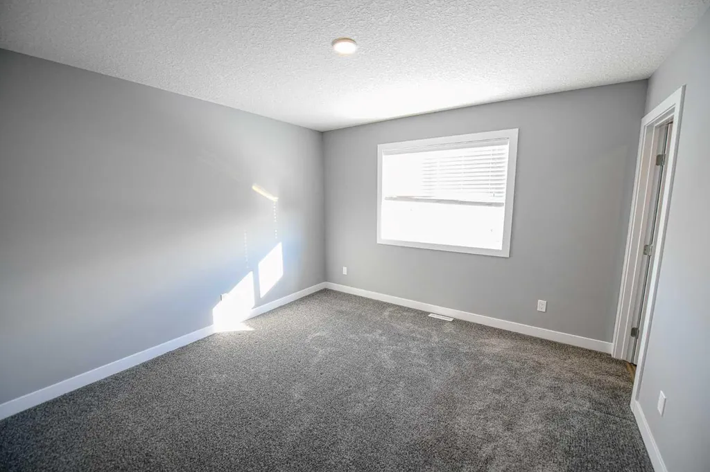 9519 113 Avenue Clairmont AB T8X0T2