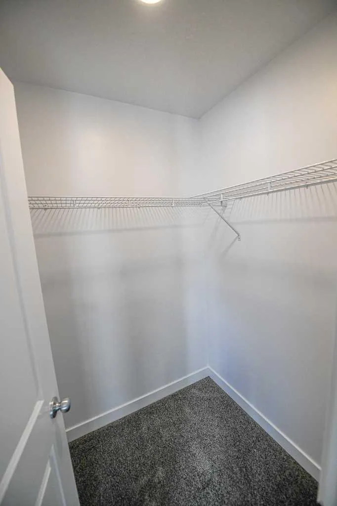 9519 113 Avenue Clairmont AB T8X0T2