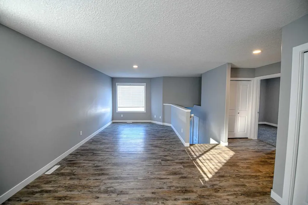 9519 113 Avenue Clairmont AB T8X0T2