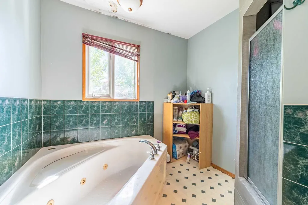 23 Templegreen Road NE Calgary AB T1Y 4Y9