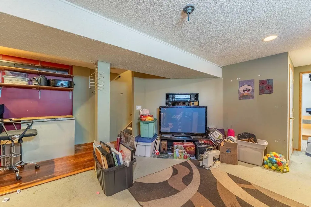 23 Templegreen Road NE Calgary AB T1Y 4Y9