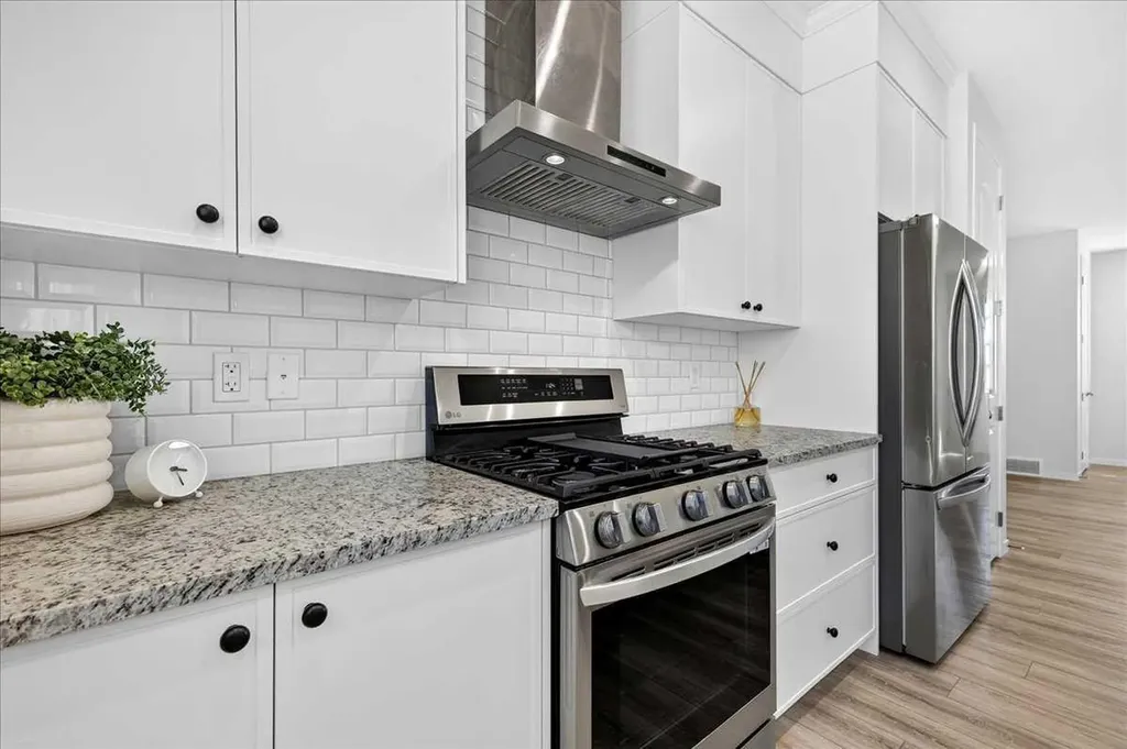 128 Setonstone Manor SE Calgary AB T3M 2X3