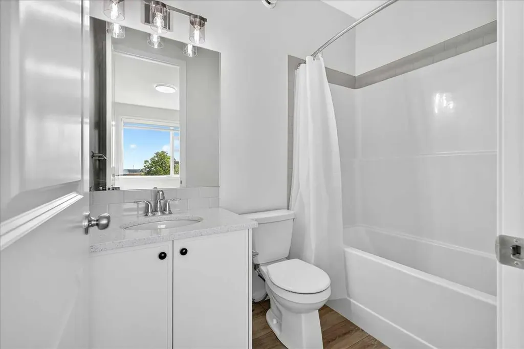 128 Setonstone Manor SE Calgary AB T3M 2X3